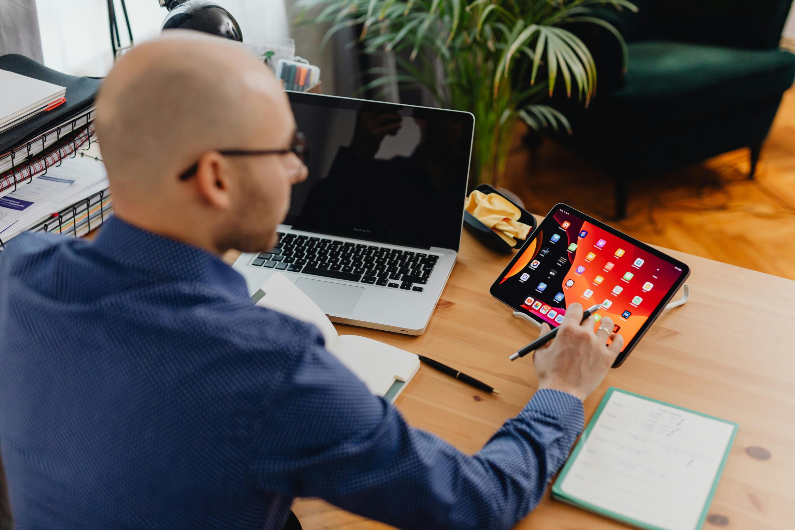 Solopreneur working from home office with digital tools