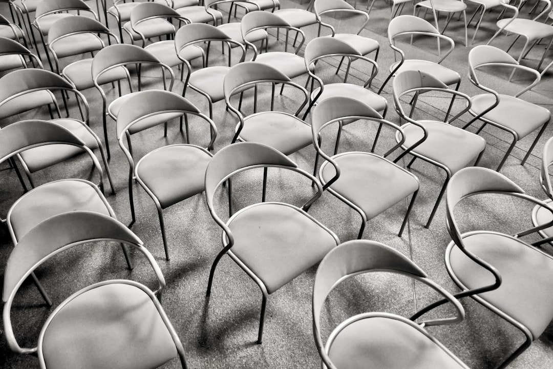 Block Just Fired 4,000 Workers for AI — 5 Reasons Solo Founders Are Winning This Shift