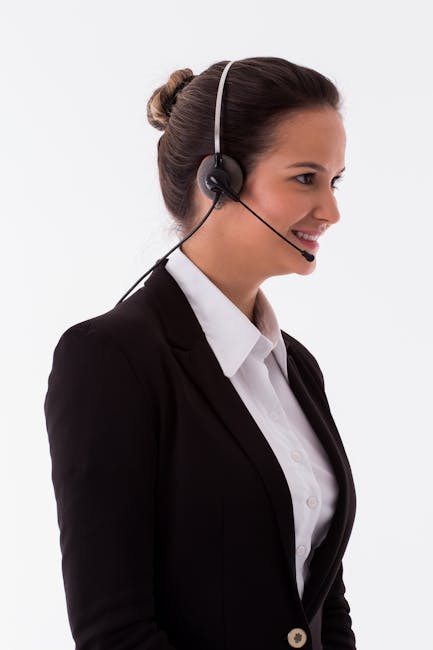 AI voice customer service agent answering 24/7 for solopreneurs