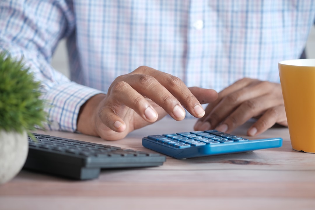 Automated bookkeeping and invoice reconciliation workflow inside Claude Cowork