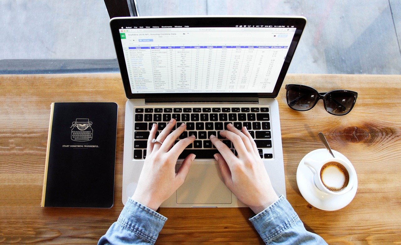 Solopreneur digital workspace with AI research tools open