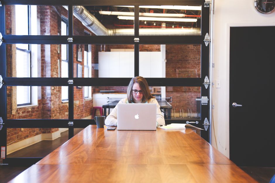 Polsia Just Hit $250M With Zero Employees — 7 Moves From Ben Cera’s Solo Founder Unicorn Playbook
